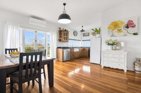 Photo of property in 43 Colombo Road, Waiuku, 2123