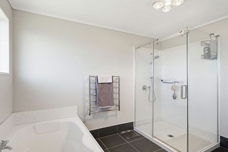 Photo of property in 17a Tainui Street, Castlecliff, Whanganui, 4501