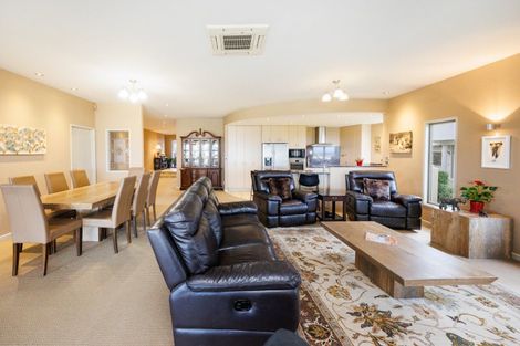 Photo of property in 18 Woodland Grove, Feilding, 4702
