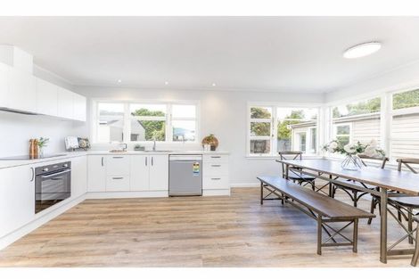 Photo of property in 15 Voss Street, Shirley, Christchurch, 8013