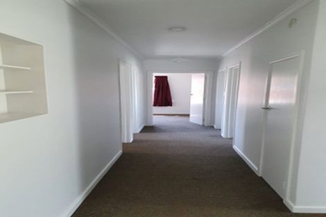 Photo of property in 14 Te Kanawa Crescent, Henderson, Auckland, 0610