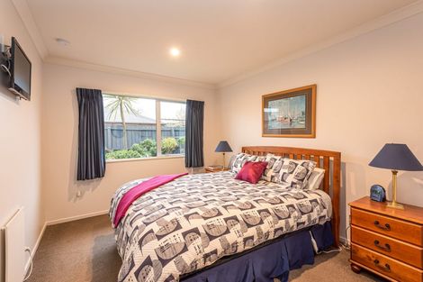 Photo of property in 48 Woodhurst Drive, Casebrook, Christchurch, 8051