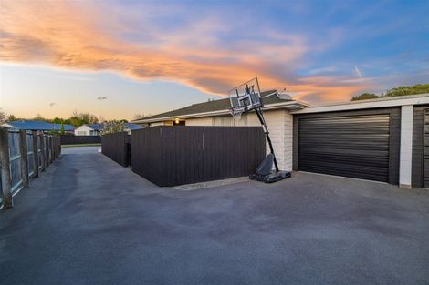 Photo of property in 96 Perry Street, Papanui, Christchurch, 8053