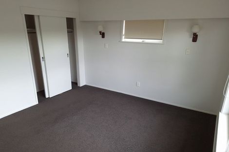 Photo of property in 2 Anne Road, Hillcrest, Auckland, 0627