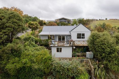 Photo of property in 24 Nore Street, Waihola, Milton, 9073