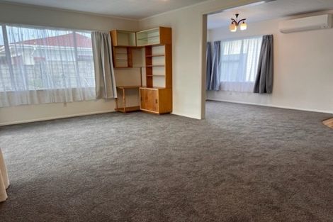 Photo of property in 19 Fife Crescent, Tamatea, Napier, 4112