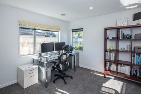 Photo of property in 4 Hana Udy Place, Paraparaumu Beach, Paraparaumu, 5032