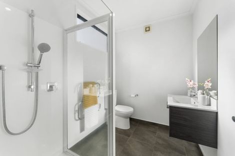 Photo of property in 284 Hobsonville Point Road, Hobsonville, Auckland, 0616