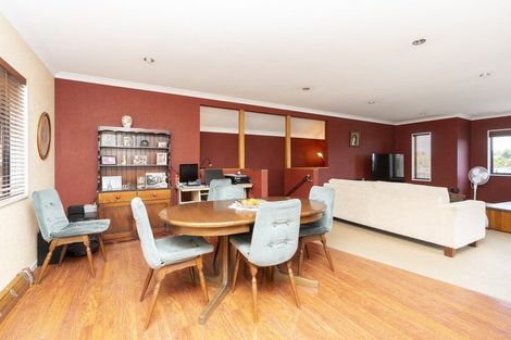 Photo of property in 2 Thomson Avenue, Dinsdale, Hamilton, 3204