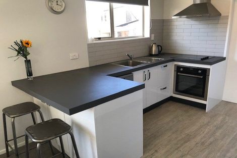 Photo of property in 1/41 Parkvale Road, Karori, Wellington, 6012