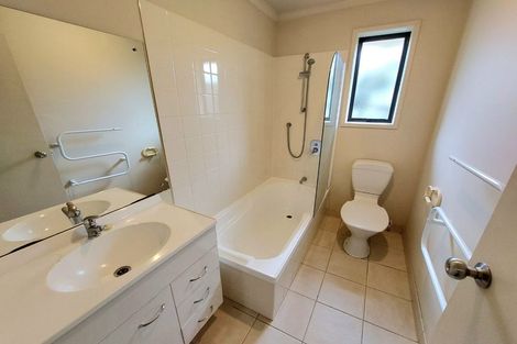 Photo of property in 9 Kanuka Way, Albany, Auckland, 0632