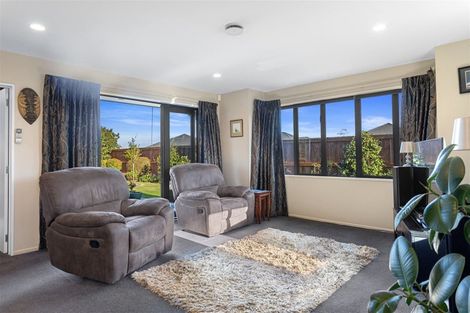Photo of property in 15 Gilchrist Place, Kaiapoi, 7630