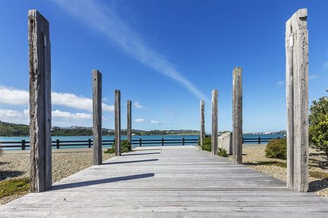 Photo of property in Patent 326 Apartments, 207s/326 Evans Bay Parade, Hataitai, Wellington, 6021