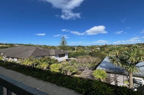 Photo of property in 2/46 Lyons Avenue, Murrays Bay, Auckland, 0630