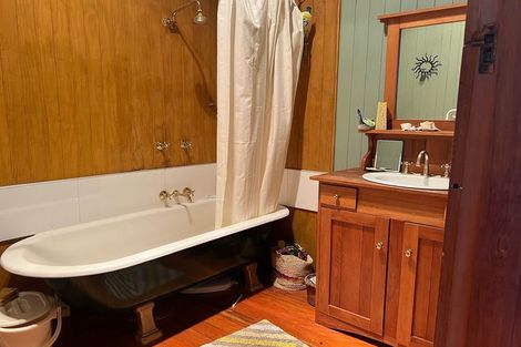 Photo of property in 67 Anzac Road, Waitakere, Auckland, 0816