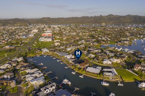 Photo of property in 43 Aquila Drive, Whitianga, 3510