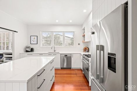 Photo of property in 17 Chilton Grove, Hutt Central, Lower Hutt, 5010