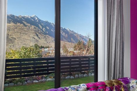 Photo of property in 6 Batsford Lane, Lower Shotover, Queenstown, 9371