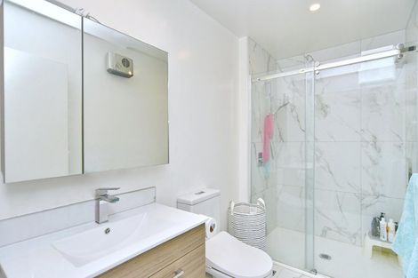 Photo of property in 2/466 Hagley Avenue, Christchurch Central, Christchurch, 8011