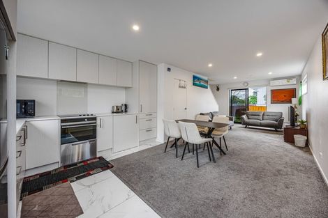 Photo of property in 1/6 St Leonards Road, Kelston, Auckland, 0602