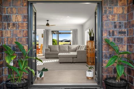 Photo of property in 21 Nicole Place, Papamoa Beach, Papamoa, 3118