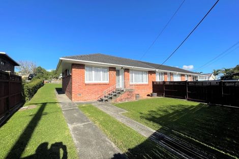 Photo of property in 4a/1 Corrella Road, Belmont, Auckland, 0622