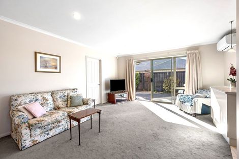 Photo of property in 1/241 Matsons Avenue, Papanui, Christchurch, 8053