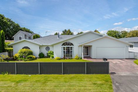 Photo of property in 15 Wood Street, Greytown, 5712