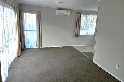 Photo of property in 96 Hutchinsons Road, Bucklands Beach, Auckland, 2014