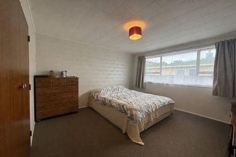 Photo of property in 1/18 Oregon Drive, Maoribank, Upper Hutt, 5018
