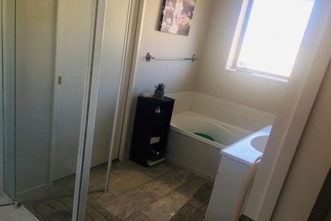 Photo of property in 15 Farnborough Drive, Nawton, Hamilton, 3200