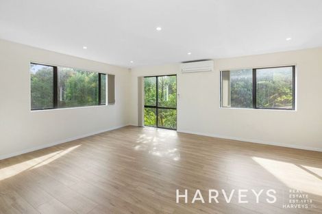 Photo of property in 71a Fruitvale Road, New Lynn, Auckland, 0600