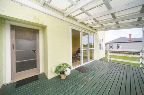 Photo of property in 12 Rira Street, Marton, 4710