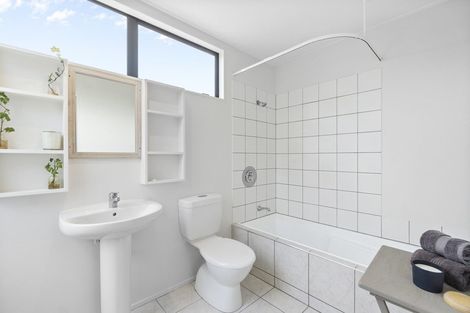 Photo of property in 36 Nottingham Drive, Hamilton East, Hamilton, 3216