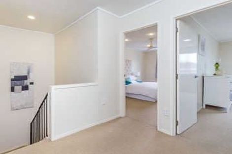 Photo of property in 60 Kohekohe Street, New Lynn, Auckland, 0600