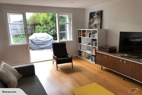 Photo of property in 45 Hutchinson Avenue, New Lynn, Auckland, 0600