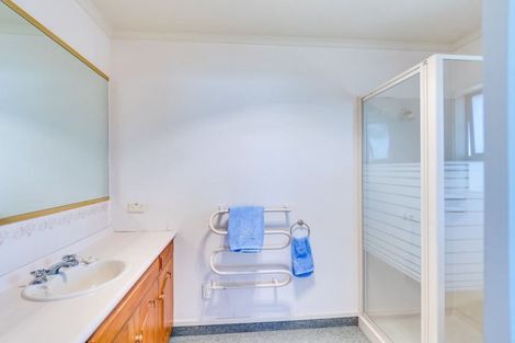 Photo of property in 10 Knightsbridge Place, Taradale, Napier, 4112