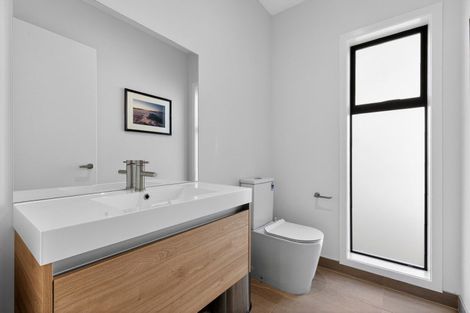 Photo of property in 8 Landsborough Lane, Wanaka, 9305