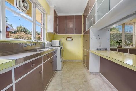 Photo of property in 11 Iti Grove, Waikanae, 5036