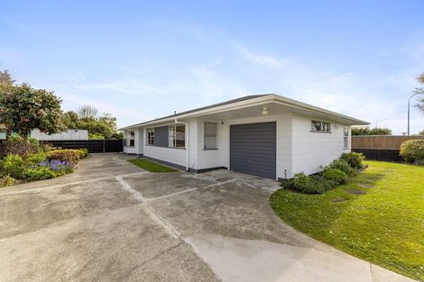 Photo of property in 104 Fairs Road, Milson, Palmerston North, 4414