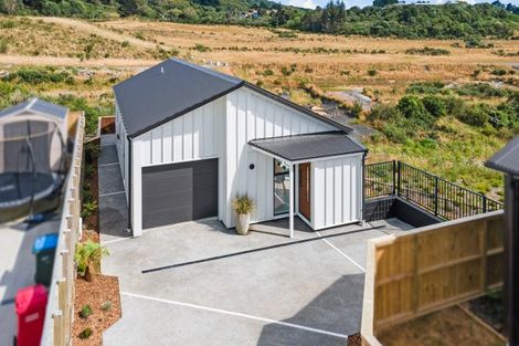 Photo of property in 38 Hokioi Drive, Kenepuru, Porirua, 5022