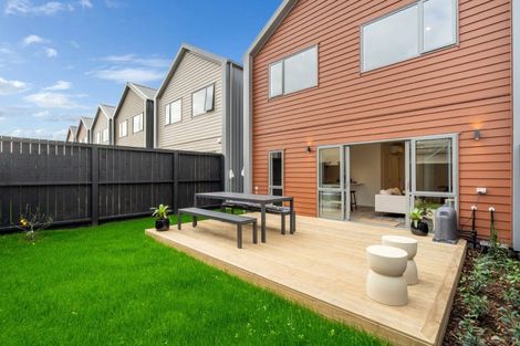 Photo of property in 33 Bristol Freighter Road, Hobsonville, 0616