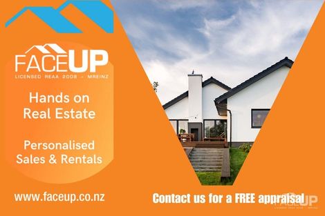 Photo of property in 4 Worthington Place, West Harbour, Auckland, 0618