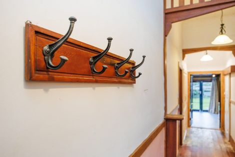 Photo of property in 19 Frederick Street, Terrace End, Palmerston North, 4410