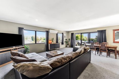 Photo of property in 30 Banbury Crescent, Fairfield, Hamilton, 3214