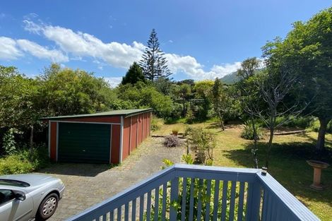 Photo of property in 5 Kaka Street, Waikanae, 5036