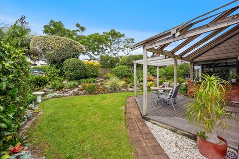 Photo of property in 2/1a Basilton Close, Bucklands Beach, Auckland, 2012