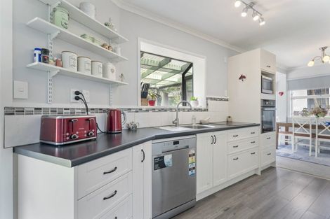 Photo of property in 47 Valley Road, Te Puke, 3119