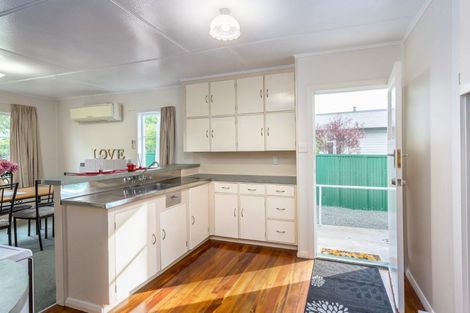 Photo of property in 27 Brooklyn Road, Carterton, 5713