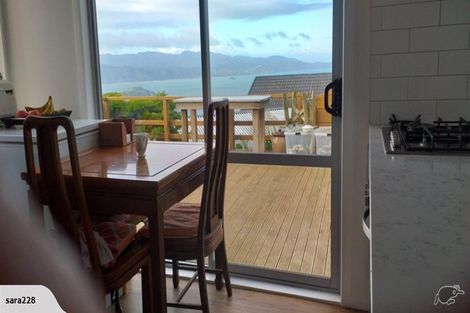 Photo of property in 2b Sunhaven Drive, Newlands, Wellington, 6037